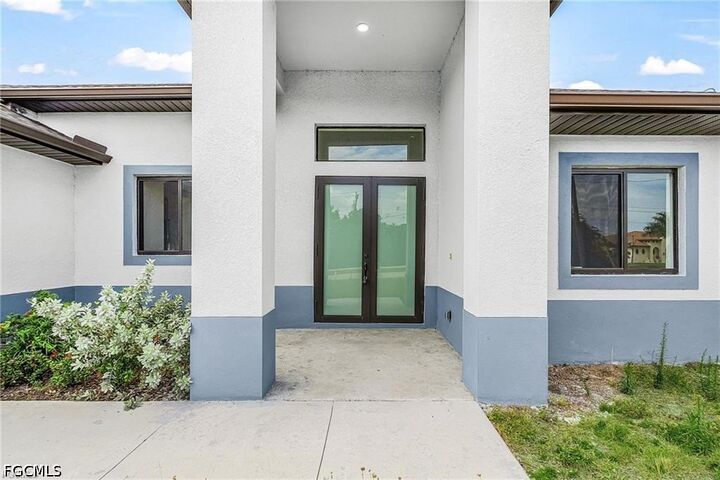 Property Photo: 2602 Diplomat Parkway W FL 33993