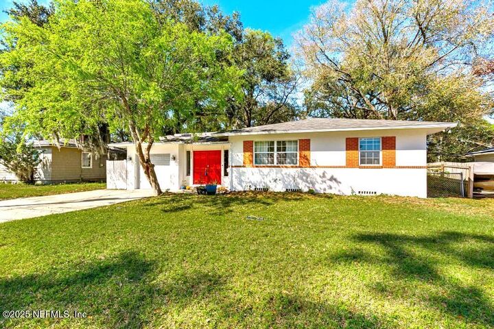 Property Photo:  6545 Newcastle Road  FL 32216 