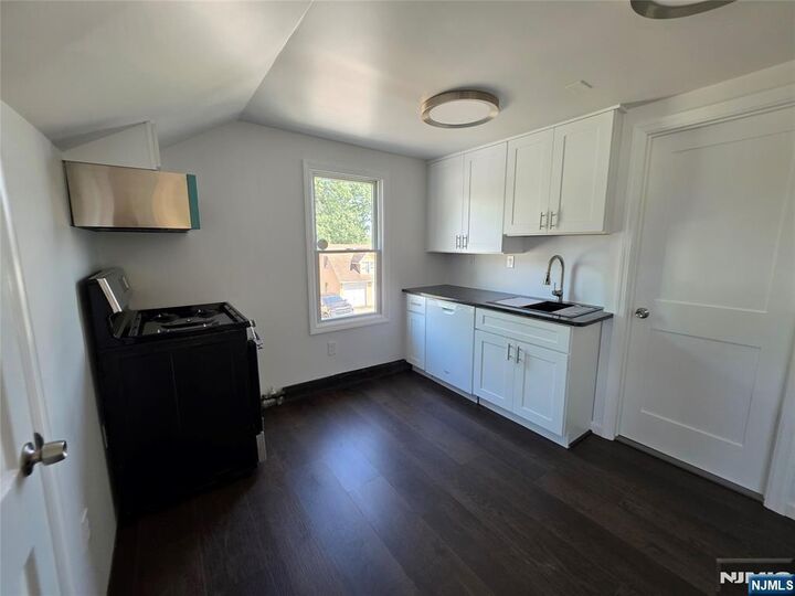 Property Photo:  71 Orchard Place 2  NJ 07607 
