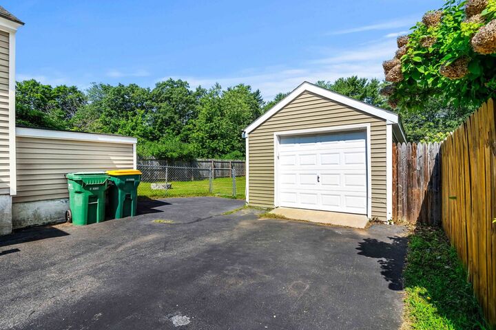 Property Photo:  28 McDuffee Street  NH 03867 