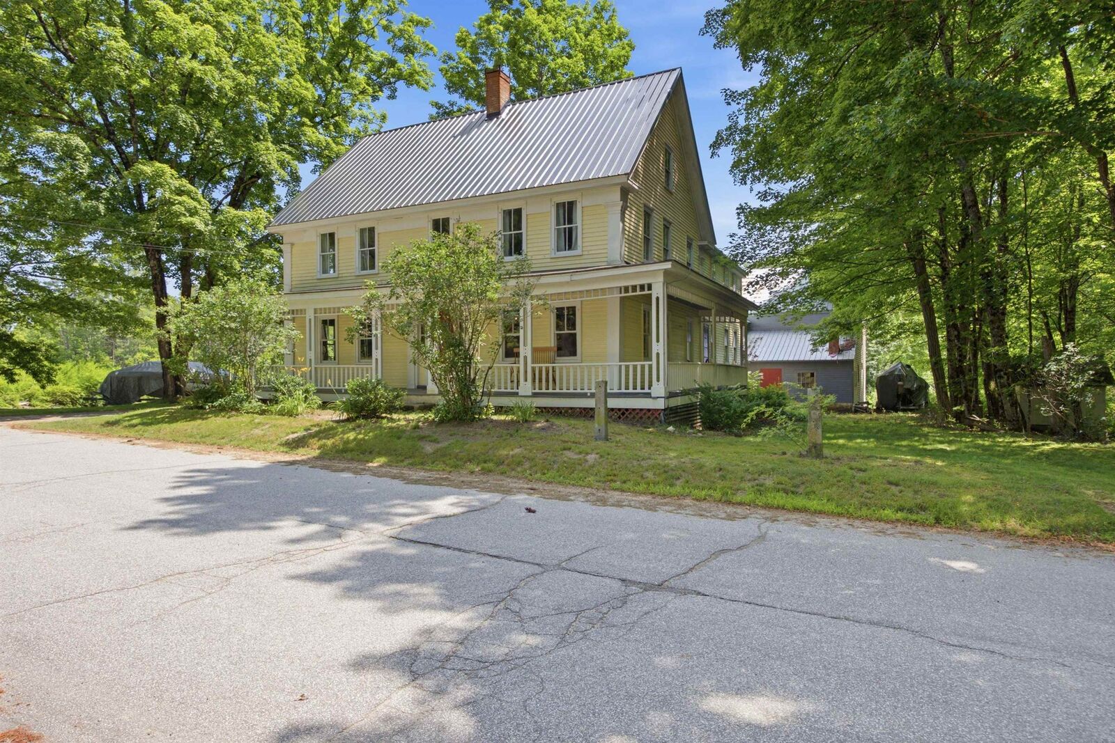 Property Photo: 131 Waterloo Street NH 03278