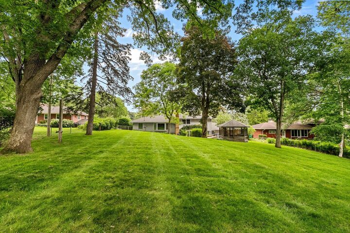 Property Photo:  3081 Chatsworth Street N  MN 55113 
