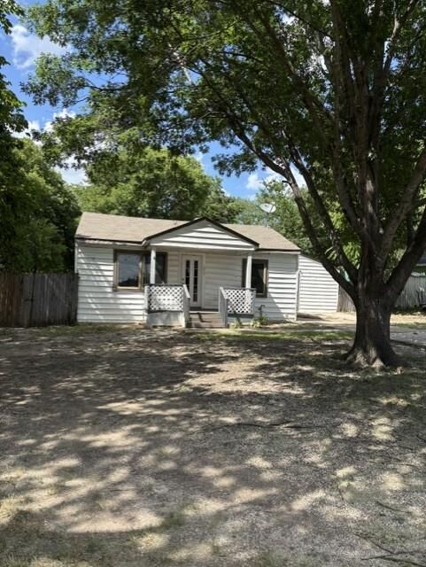 Property Photo:  1315 Circle Drive  TX 75137 