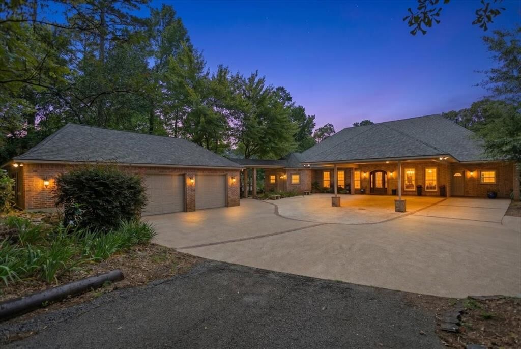 Property Photo:  15722 Timberhill Drive  TX 75762 