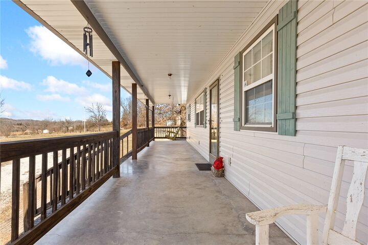 Property Photo: 127 Walnut Lane AR 72685