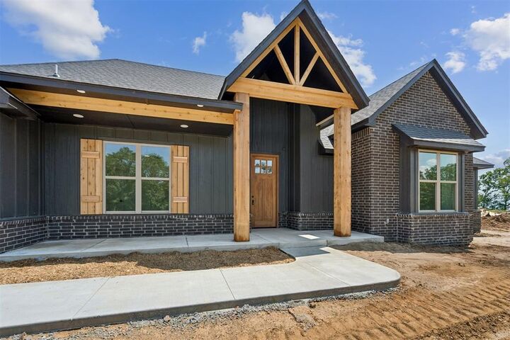 Property Photo: 417949 E 1218 Drive OK 74455