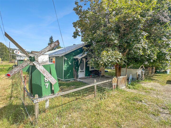 387 Parrish Avenue — photo 1