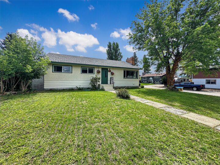 456 Mayne Avenue — photo 1