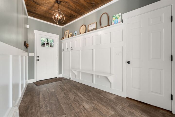 Property Photo: 323 Auburn St MA 01611