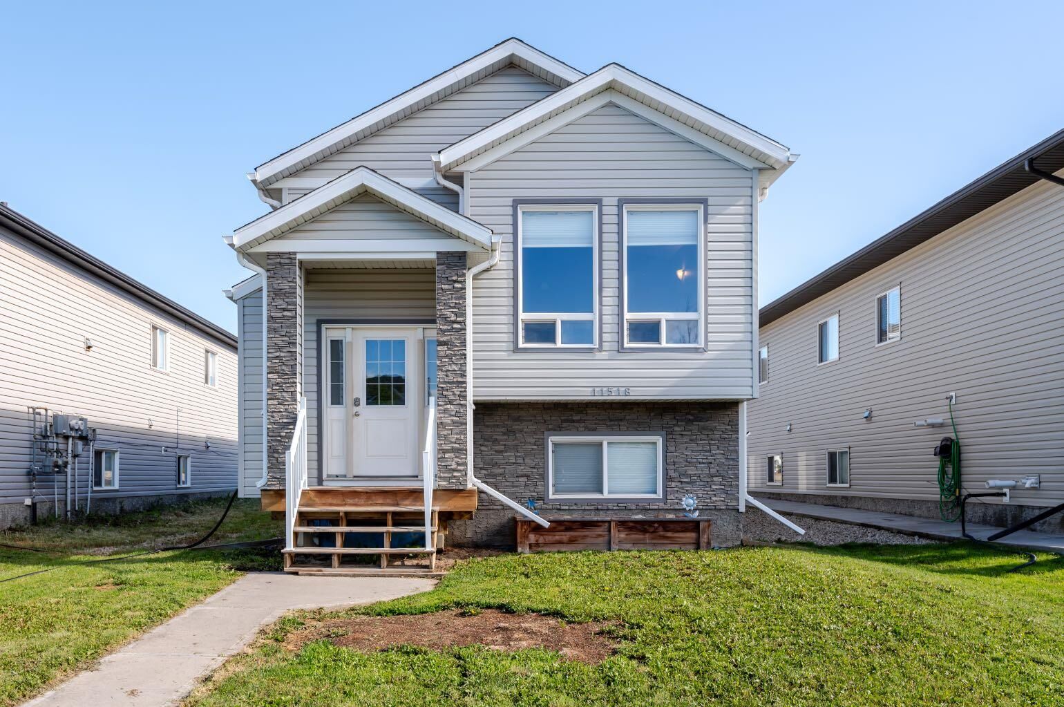 Property Photo: A & B, 11518 73 Avenue A &Amp B AB T8W 0K2