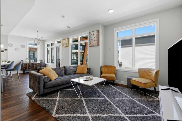 Property Photo:  10060 46 Street NE 610  AB T3J 2H8 