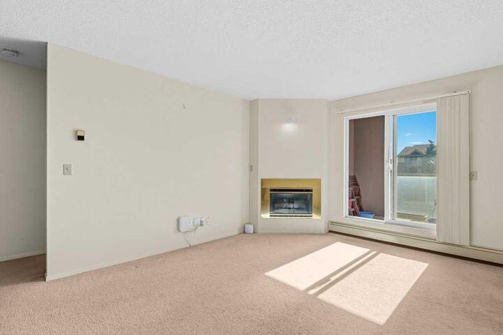 Property Photo: 2422 Edenwold Heights NW 3400 AB T3A 0Y2