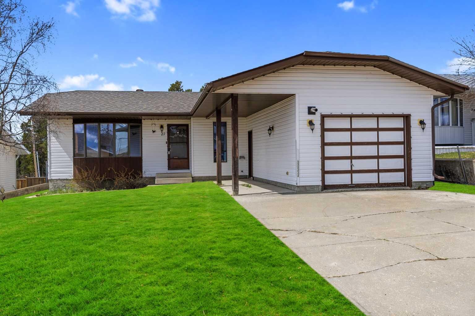 Property Photo: 27 Tressa Street AB T0G 2C0