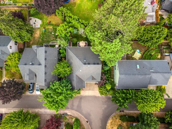 Property Photo: 703 SE Anderson Ln OR 97080