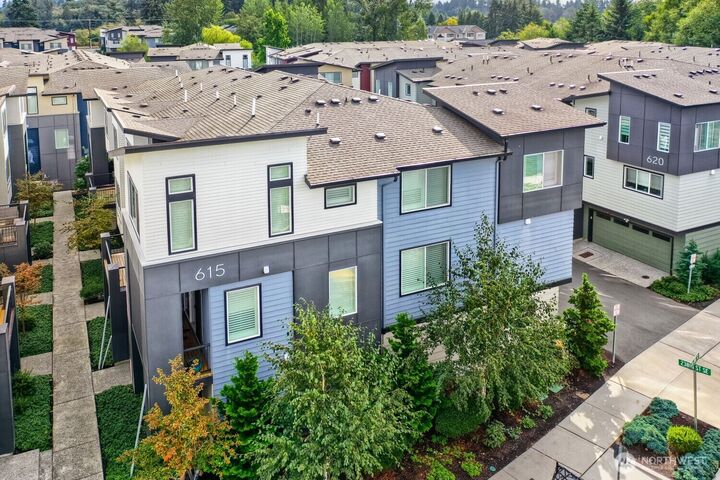 Property Photo: 615 238th Street SE D WA 98021