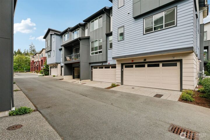 Property Photo: 615 238th Street SE D WA 98021