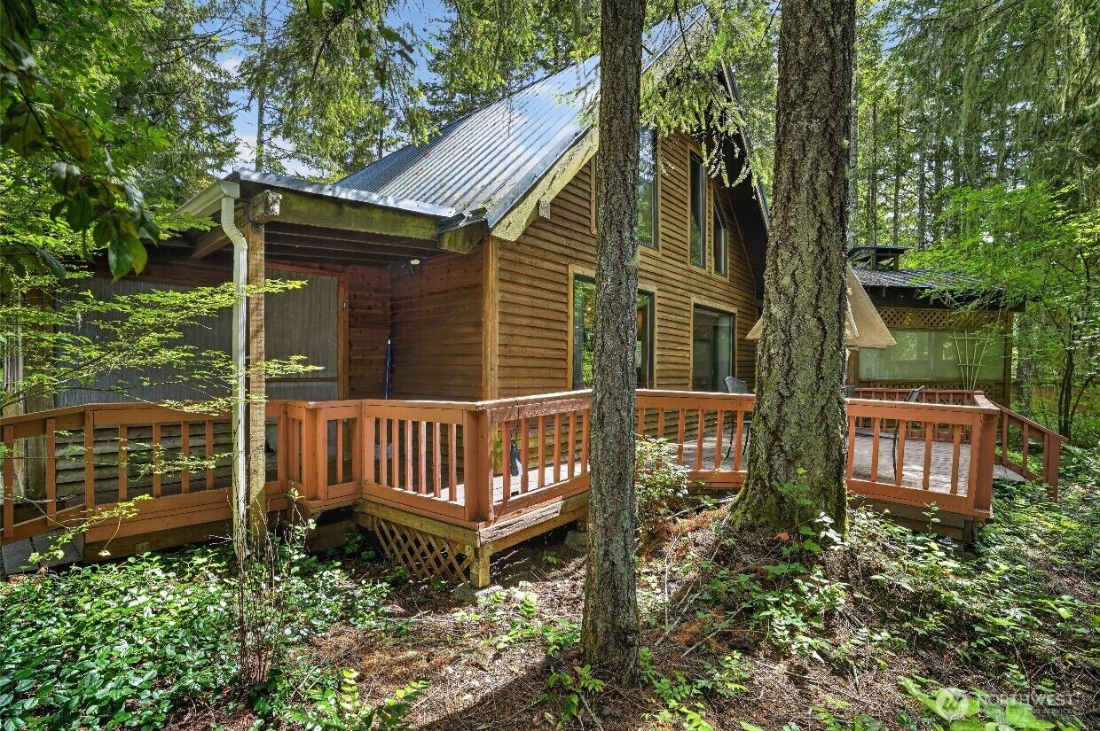 Property Photo:  31 N Mallard Way W  WA 98548 