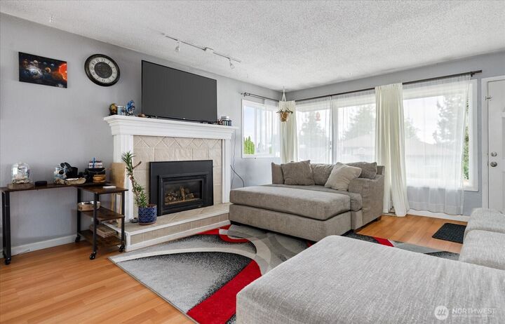 Property Photo: 462 SE Quaker Street WA 98277