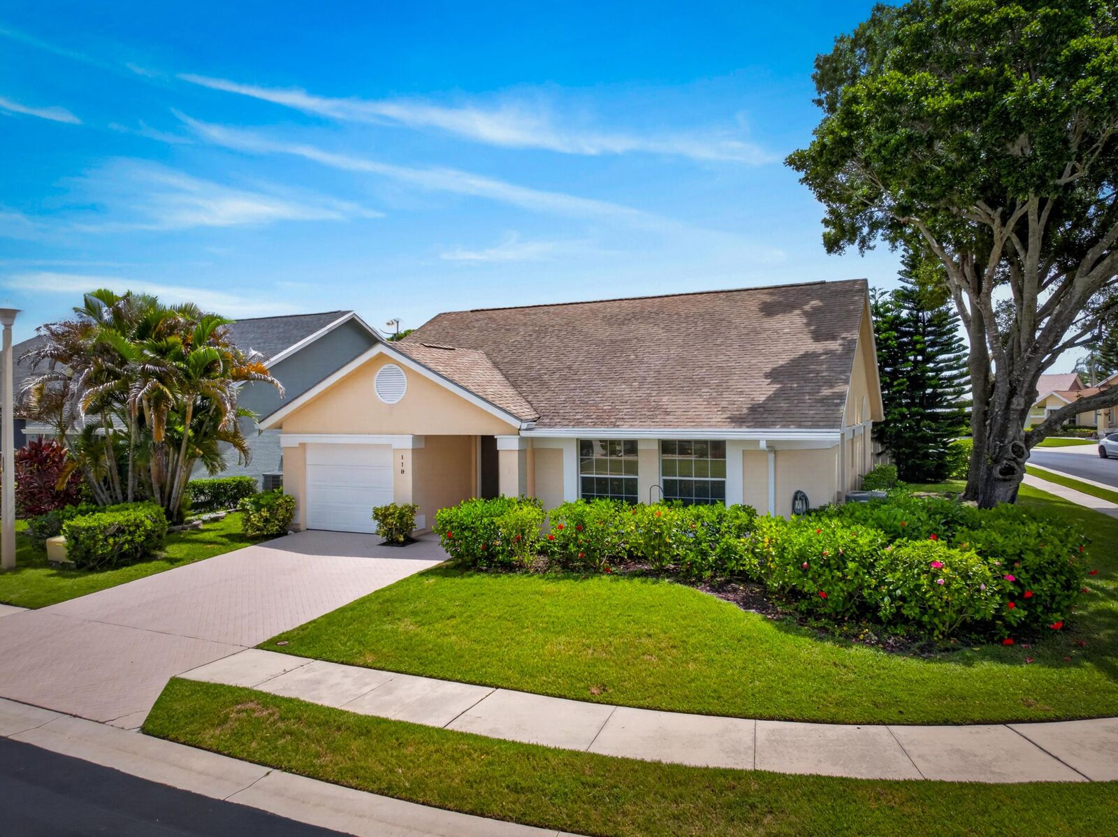 Property Photo: 119 Adobe Circle FL 33458