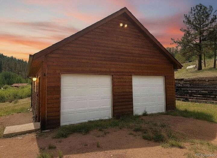 Property Photo:  606 N Random Road  CO 80421 