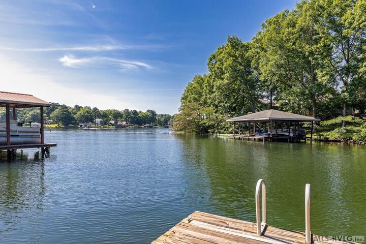 Property Photo: 240 Lookout Point Drive VA 23887