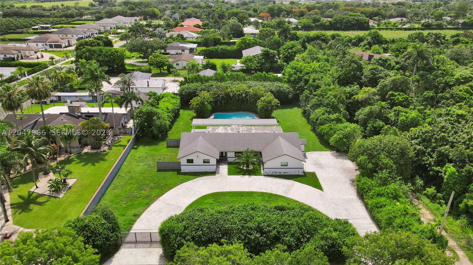 Property Photo: 22421 SW 184th Ave FL 33170