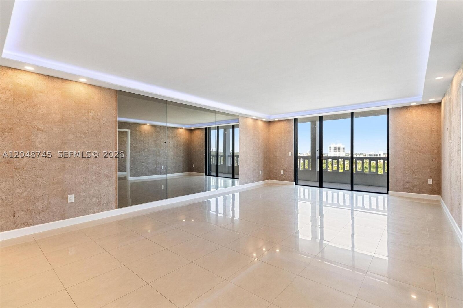 Property Photo: 9801 Collins Ave 11-O FL 33154