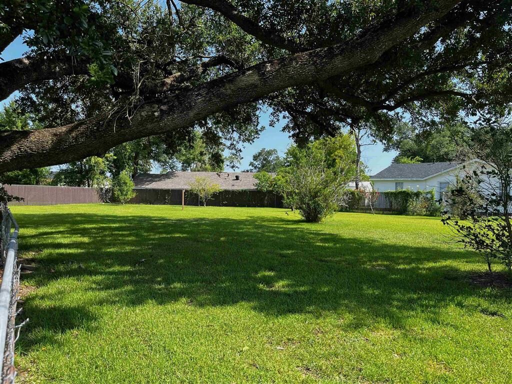 Property Photo: 3505 Crescent Street LA 70607