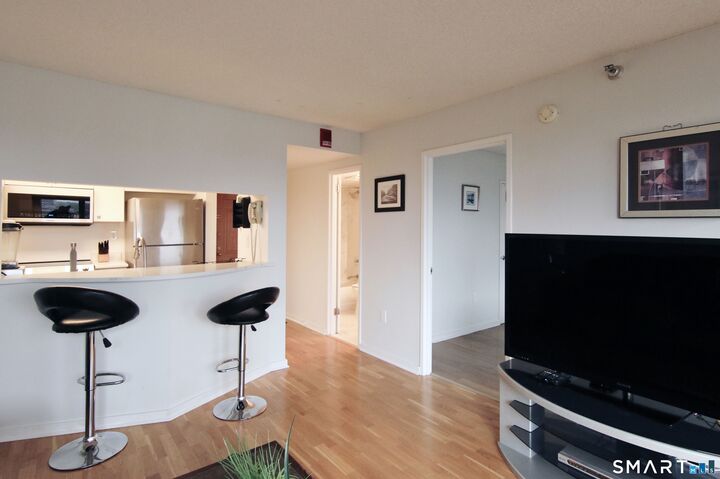 Property Photo:  127 Greyrock Place 1507  CT 06901 