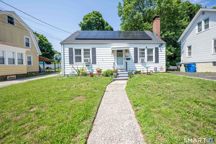 Property Photo:  121 Fourth Street  CT 06514 