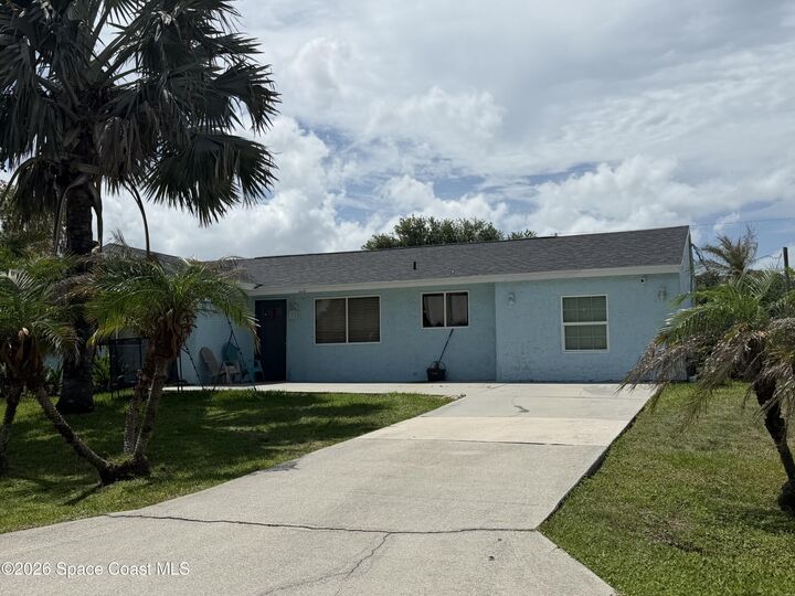 Property Photo: 190 Abalone Road NW FL 32907
