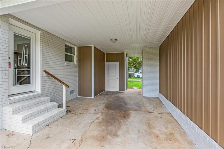 Property Photo: 2305 Friends Avenue NC 27260