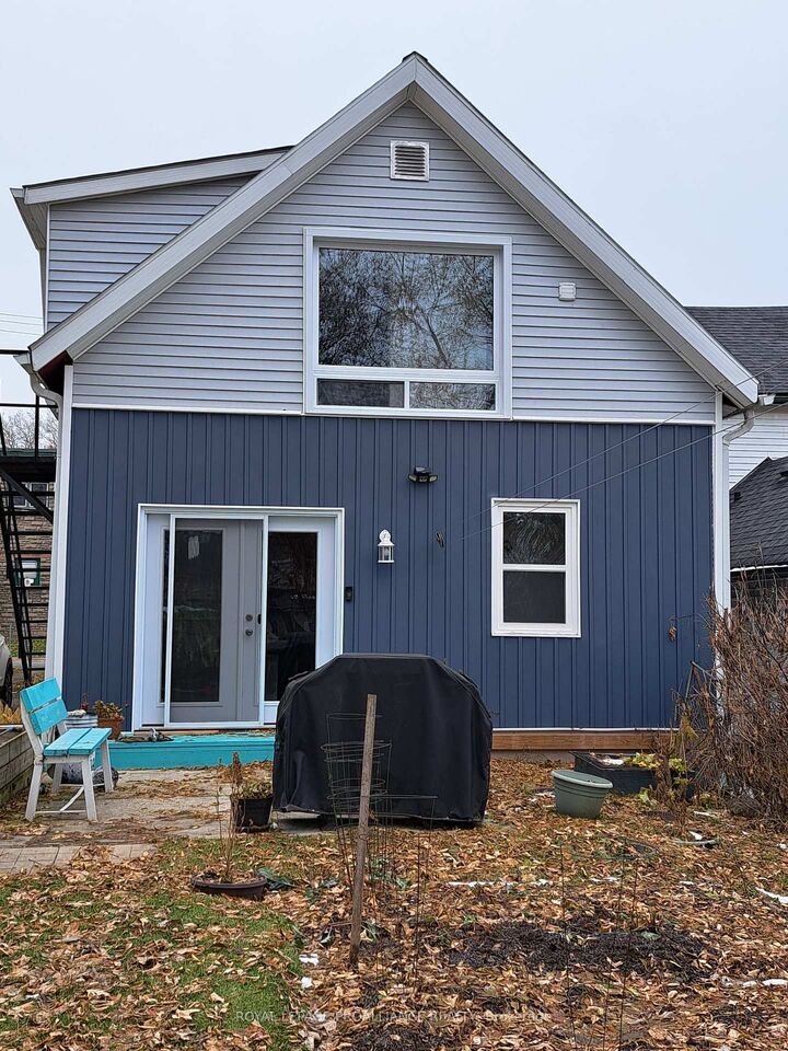 Property Photo:  125 James Street W  ON K6V 4A3 