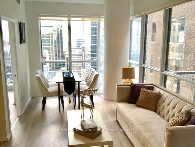 Property Photo:  70 Temperance Street 1906  ON M5H 4E8 