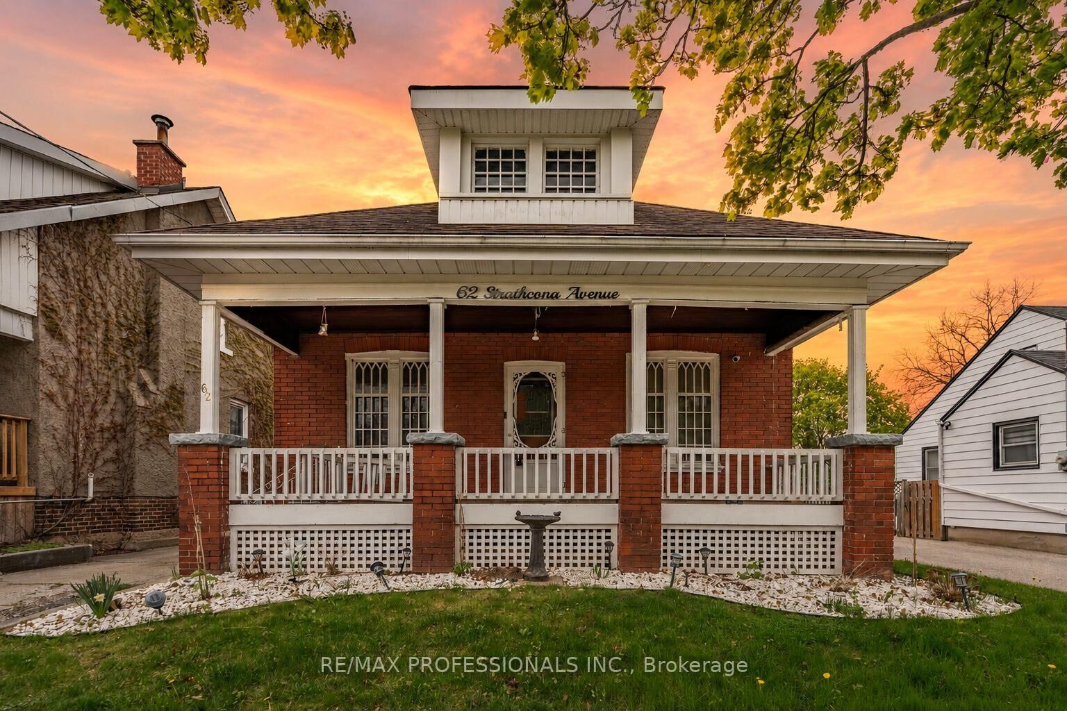 Property Photo: 62 Strathcona Avenue ON N3S 1T8