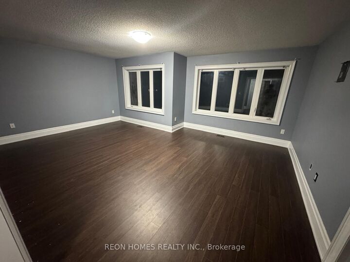 Property Photo:  98 Decarolis Crescent  ON L0M 1B4 
