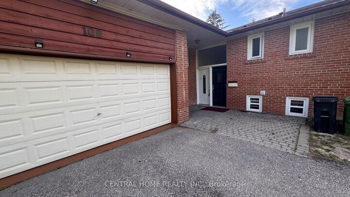 Photo de la propriété:  100 Burbank Drive Basement  ON M2K 1N4 