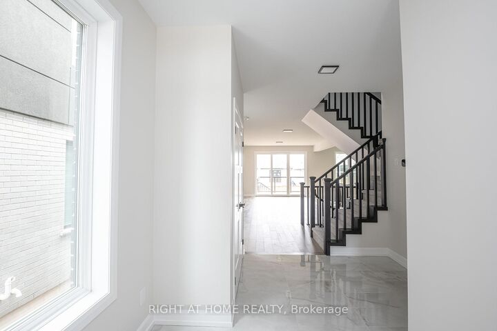 Property Photo: 3909 Mitchell Crescent ON L0S 1S0