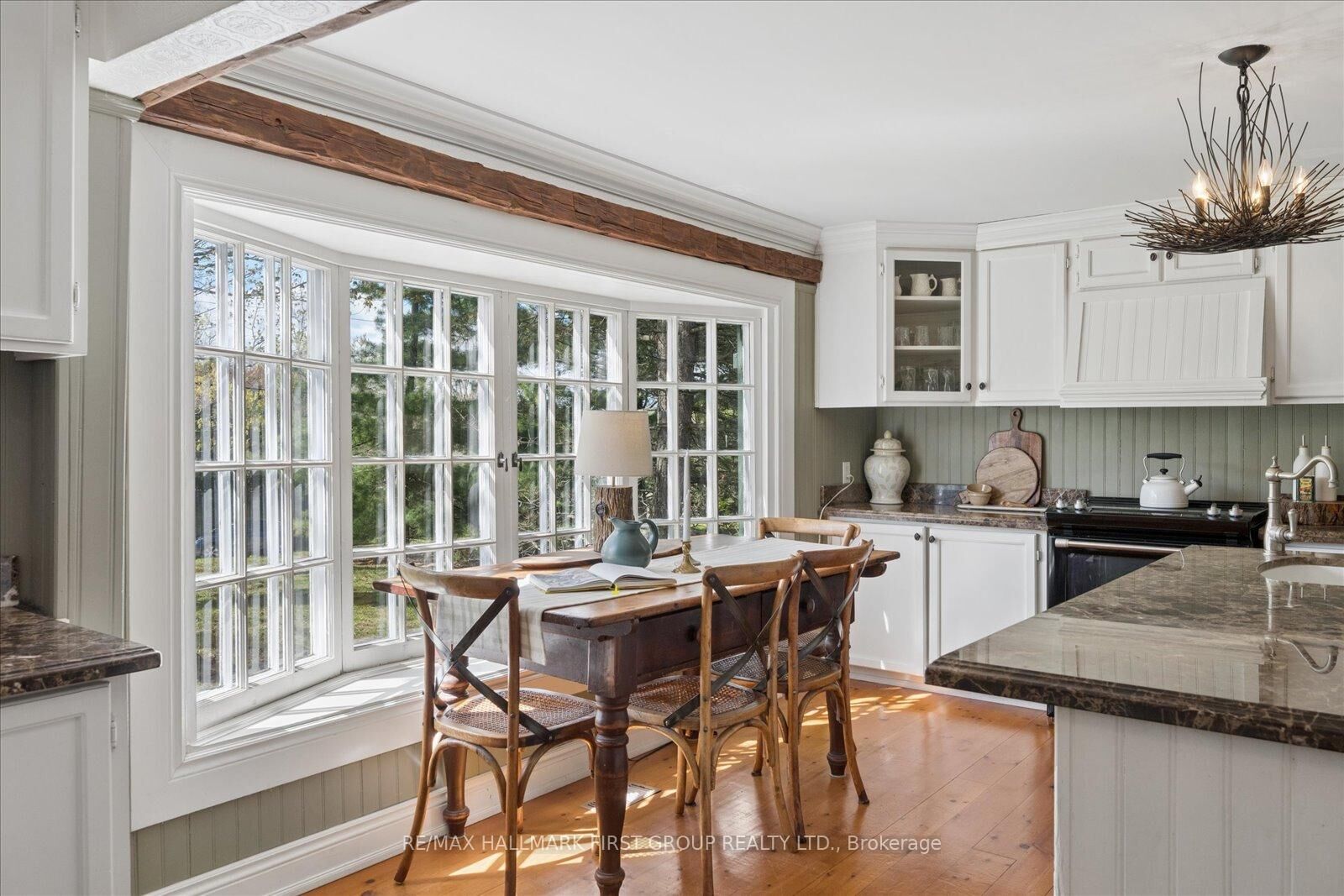 Property Photo: 130 Myrtle Road E ON L0B 1A0