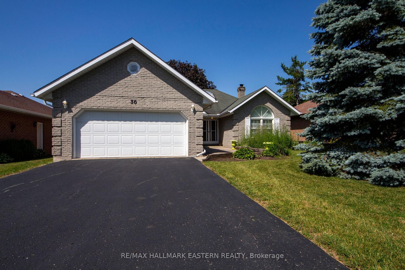 Property Photo:  36 Russell Hill Road  ON K0M 1A0 
