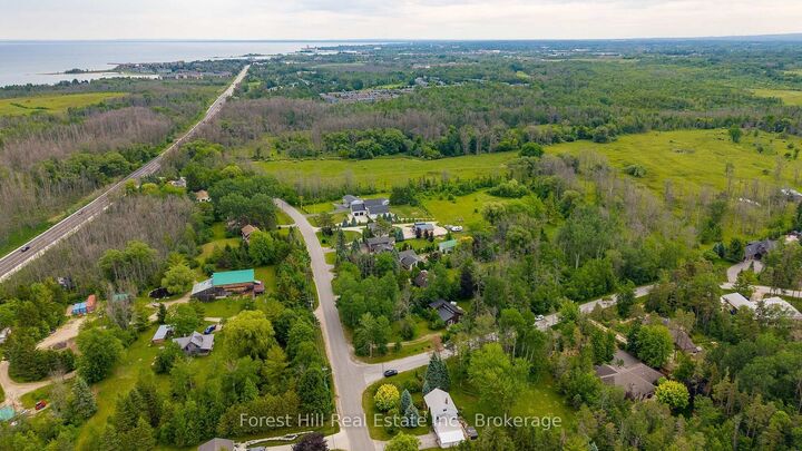 Property Photo:  23 Silver Creek Drive  ON L9Y 4W8 