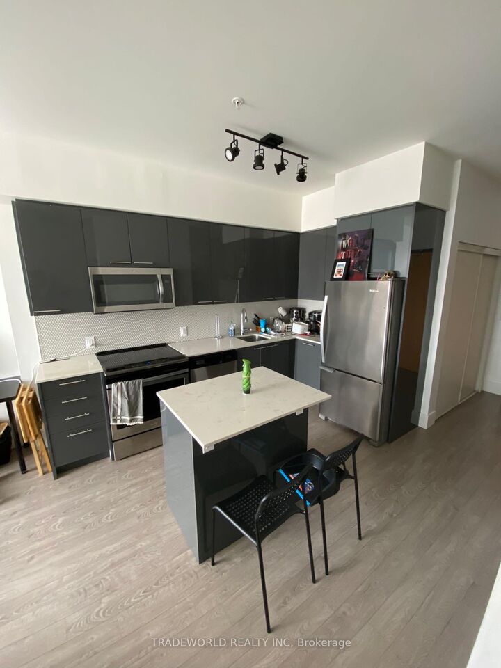 Property Photo: 15 Prince Albert Boulevard 619 ON N2H 0C2