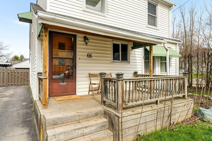 Property Photo: 66 East 32nd Street ON L8V 3R9