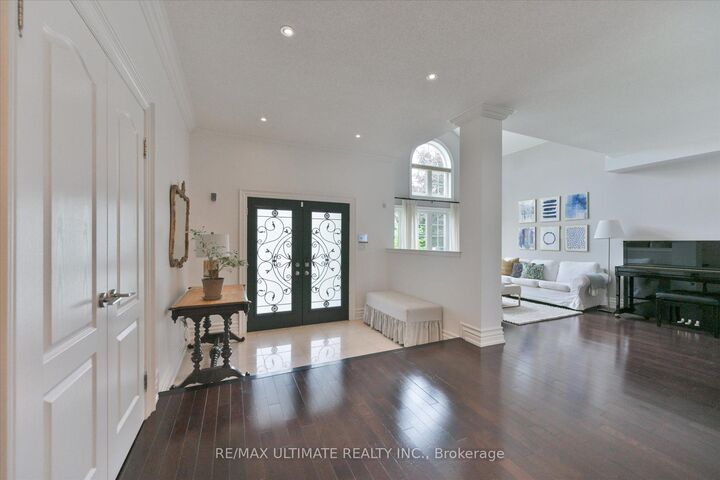 Property Photo: 123 Village Green Drive ON L4L 0G9