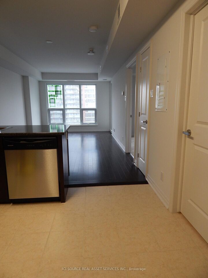 Property Photo:  242 Rideau Street 705  ON K1N 0B7 