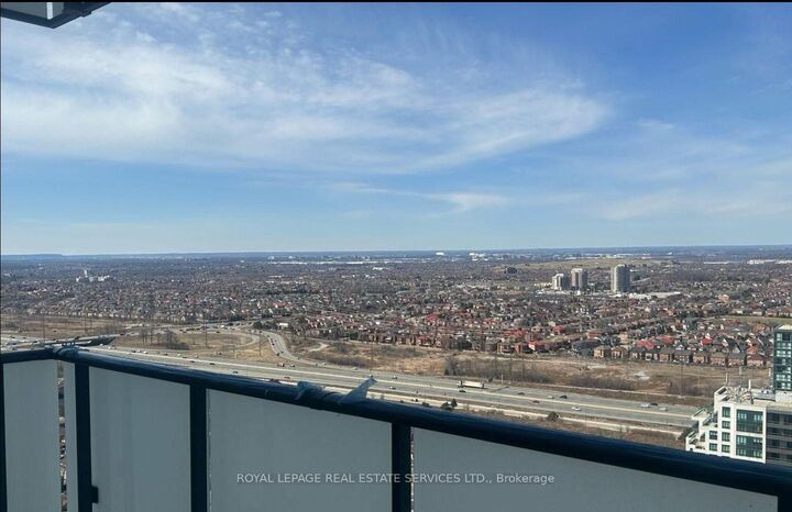 Photo de la propriété:  430 Square One Drive 3209  ON L5B 0L6 