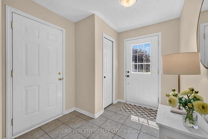 Property Photo: 17 Dr Gordon Crescent ON K0G 1J0
