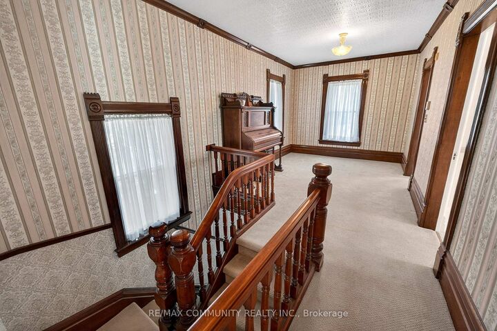 Property Photo: 28 Queen Street ON L0L 1L0