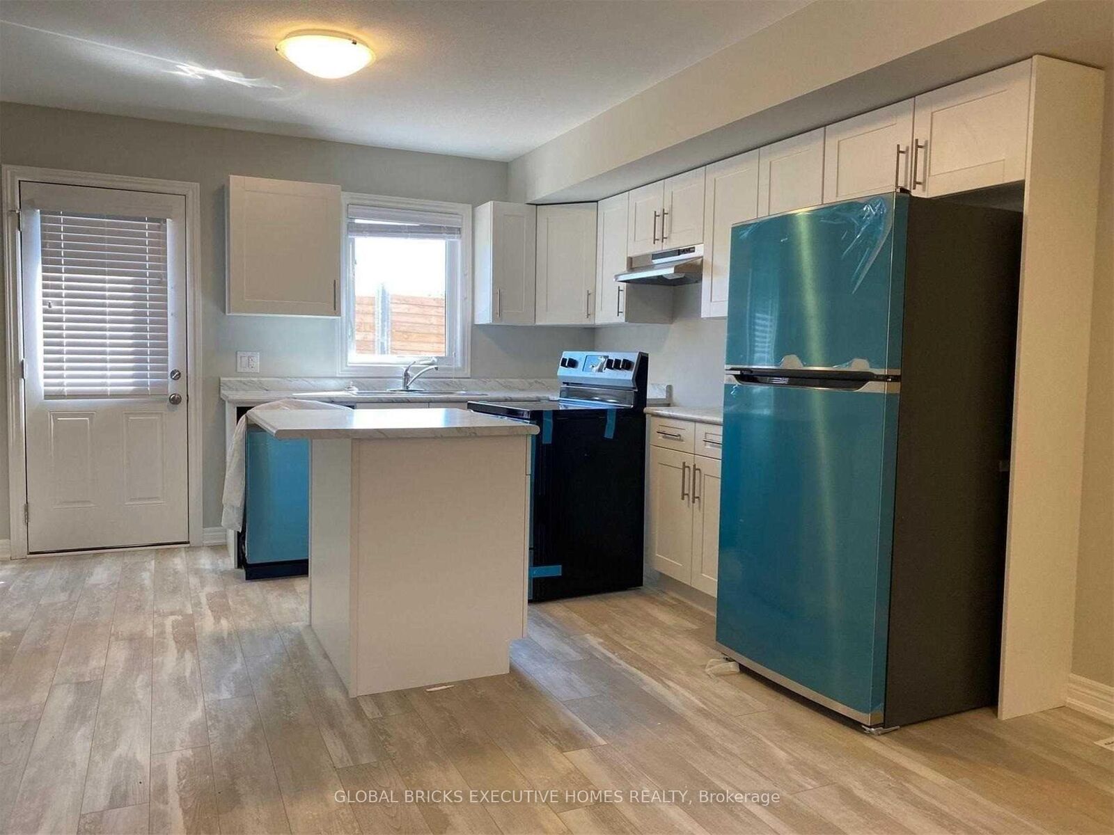 Property Photo: 7768 Ascott Circle 79 ON L2H 3P9