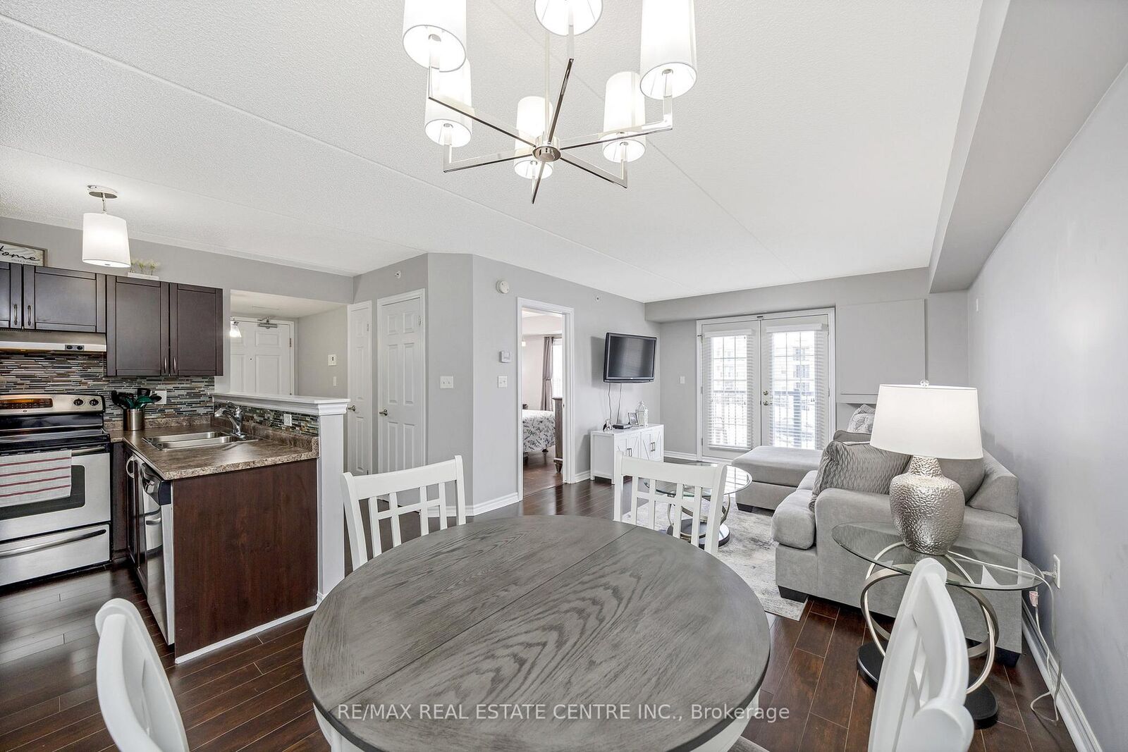 Property Photo:  1360 Main Street E 304  ON L9T 7S5 